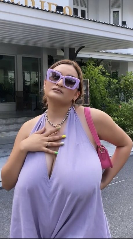Nacktes geleaktes OnlyFans-Foto von Sonali Malhotra