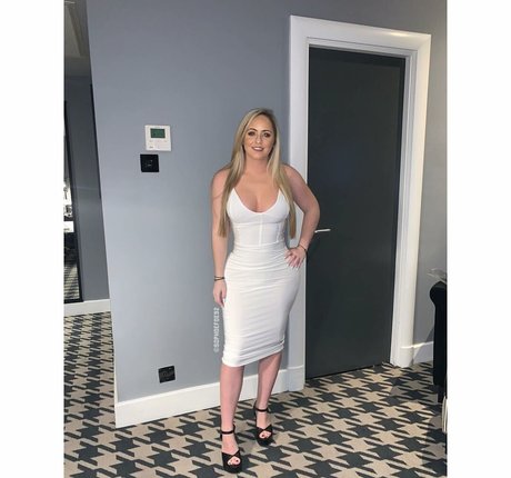 Nacktes geleaktes OnlyFans-Foto von Sophie Defoe