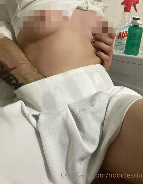 Nacktes geleaktes OnlyFans-Foto von Noodlesriu
