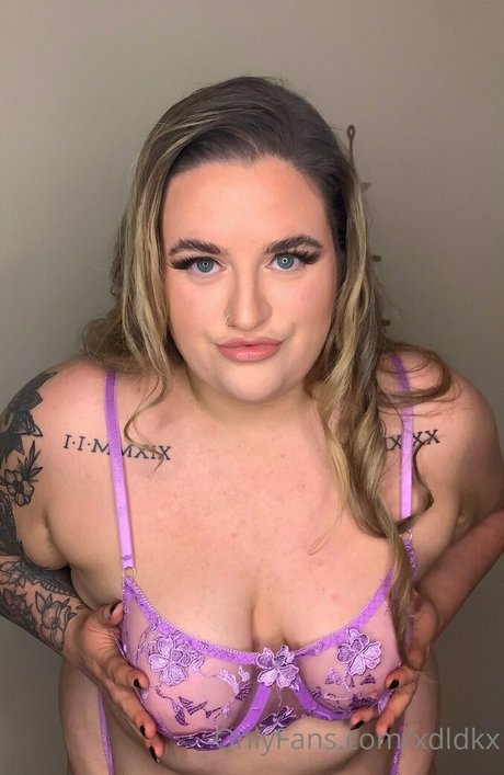 Nacktes geleaktes OnlyFans-Foto von Xdldkx