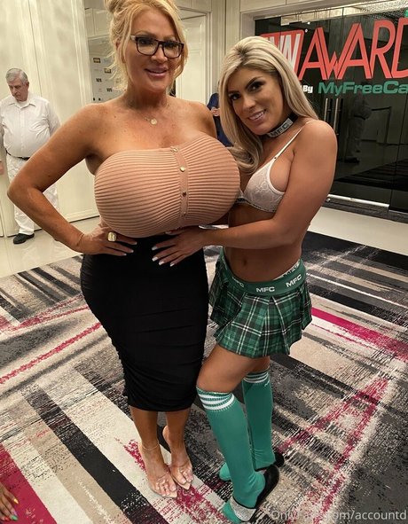 Nacktes geleaktes OnlyFans-Foto von Allegracolesworld