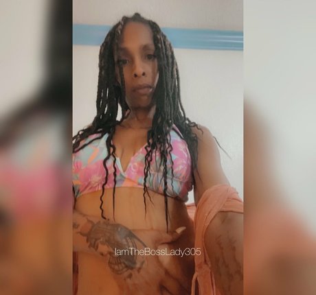 Nacktes geleaktes OnlyFans-Foto von Thebosslady305videos