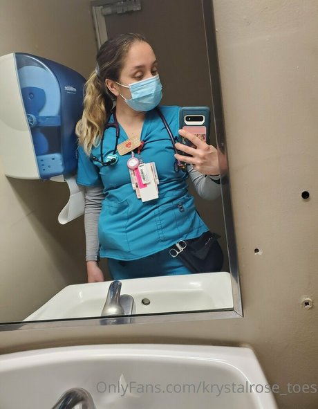 Krystalrose_toes