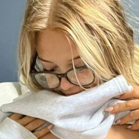 Nacktes geleaktes OnlyFans-Foto von Hollie Chamberlain