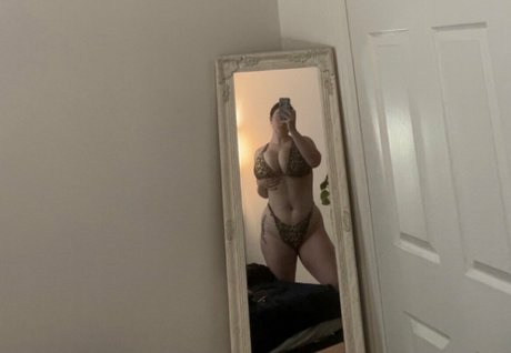 Nacktes geleaktes OnlyFans-Foto von Lmj037