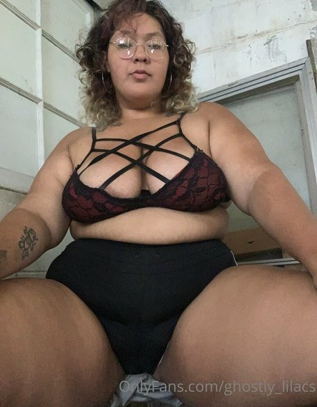 Ghostlylilacs