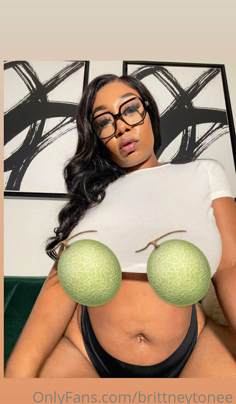 Brittneytonee