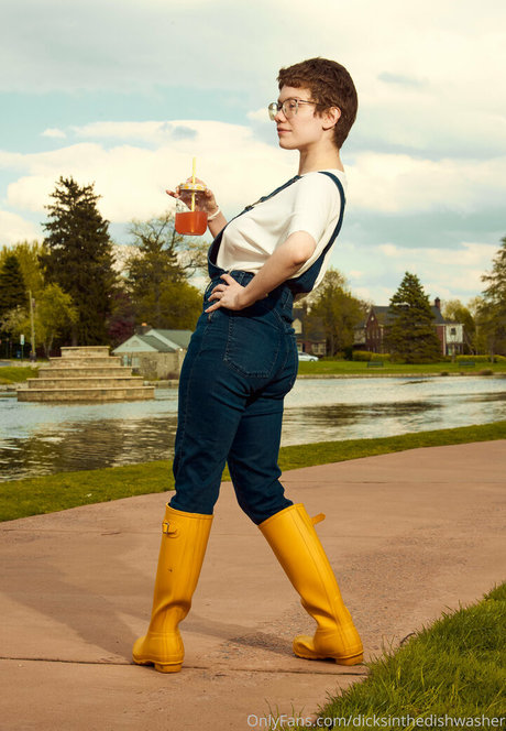 Dicksinthedishwasher