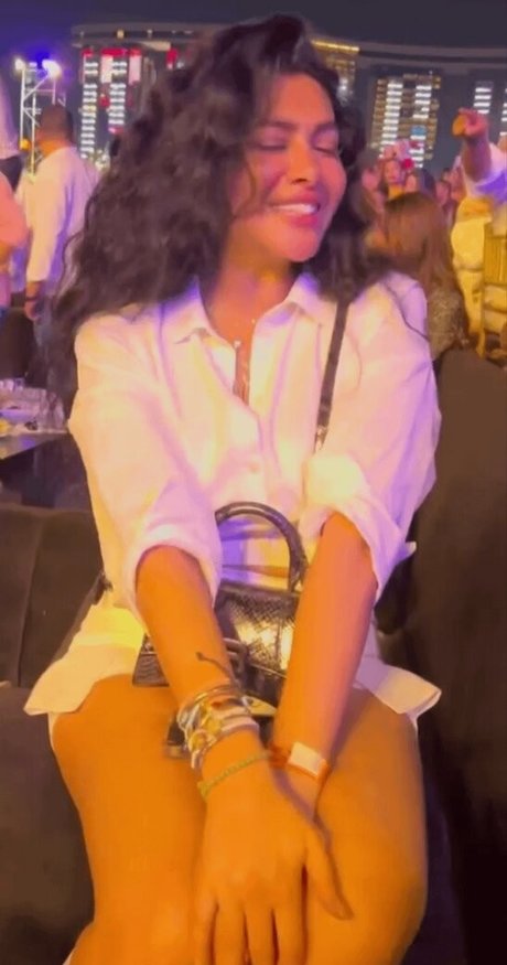 Nacktes geleaktes OnlyFans-Foto von Mirhan Hussein