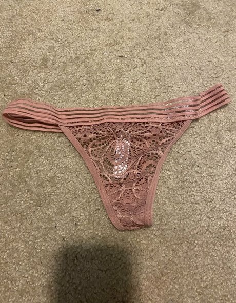 Nacktes geleaktes OnlyFans-Foto von Faithyangel