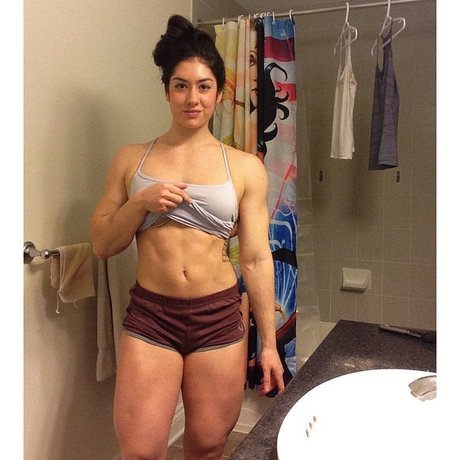 Nacktes geleaktes OnlyFans-Foto von Natasha Aughey