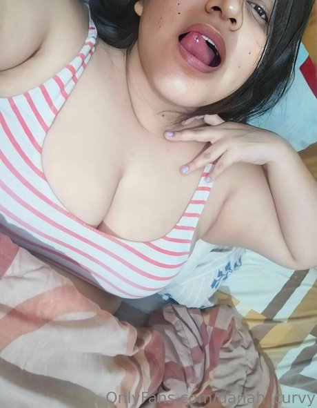 Danah_curvy