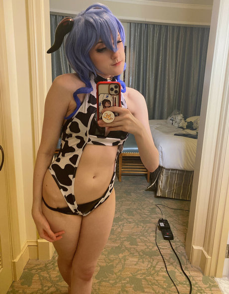Mangoloo Cosplay