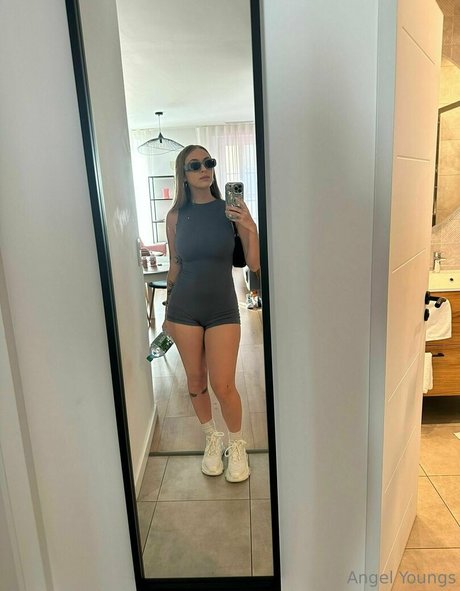 Angelyoungsxxx