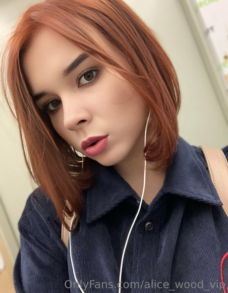Nacktes geleaktes OnlyFans-Foto von Alicewoodvip