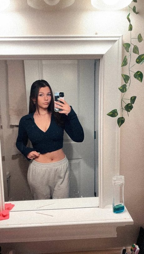 Nacktes geleaktes OnlyFans-Foto von Nikki Woods
