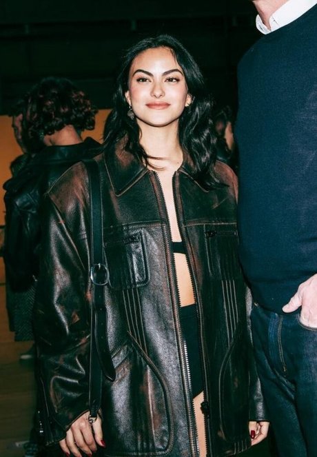 Camila Mendes