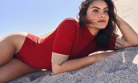 Camila Mendes