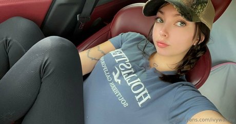 Nacktes geleaktes OnlyFans-Foto von Ivywaifuu