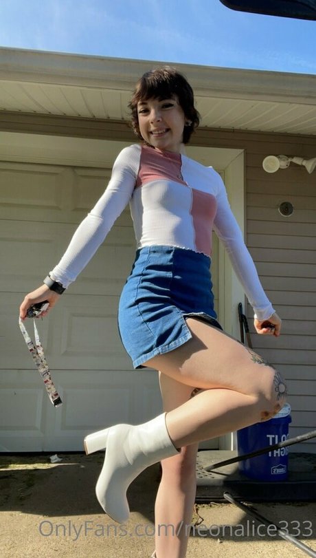 Neonalice333