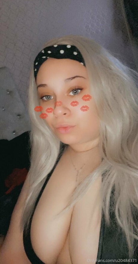 Nacktes geleaktes OnlyFans-Foto von Rubyrosexxxx