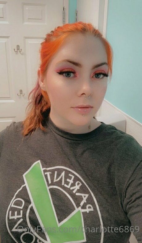 Charlotte6869