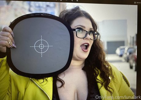 Nacktes geleaktes OnlyFans-Foto von Lunalark