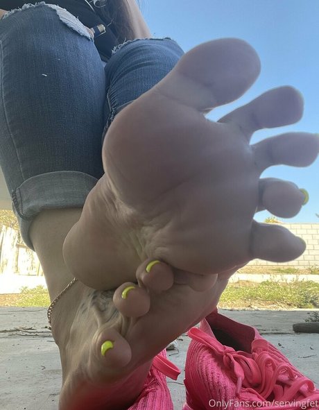 Nacktes geleaktes OnlyFans-Foto von Servingfet