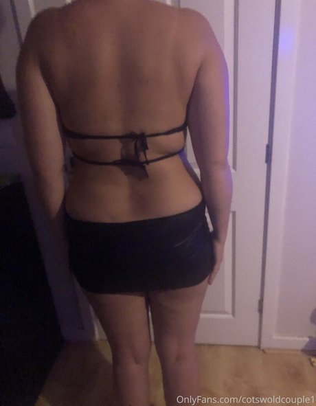 Nacktes geleaktes OnlyFans-Foto von Cotswoldcouple1