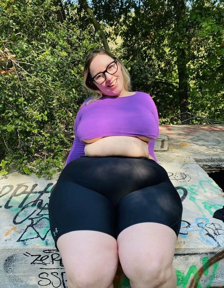 Nacktes geleaktes OnlyFans-Foto von Snowycakesy