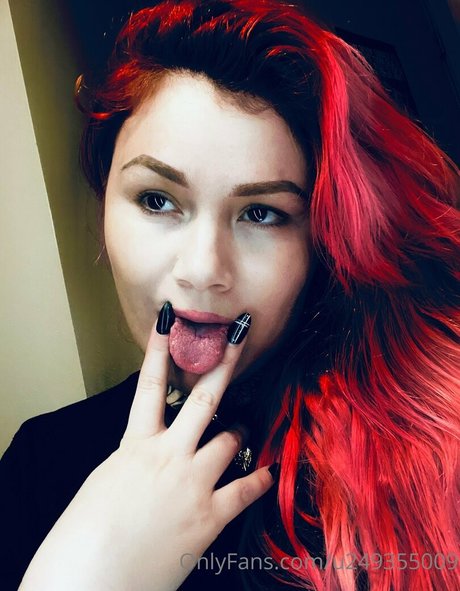 Nacktes geleaktes OnlyFans-Foto von Splitgirl