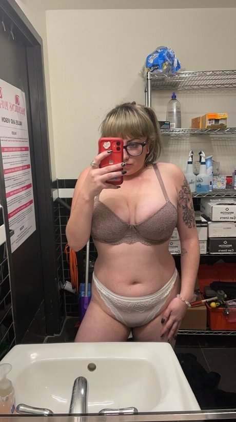 Nacktes geleaktes OnlyFans-Foto von Crystal2086bella