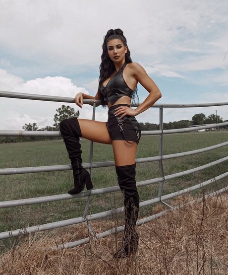 Nacktes geleaktes OnlyFans-Foto von Billie Kay