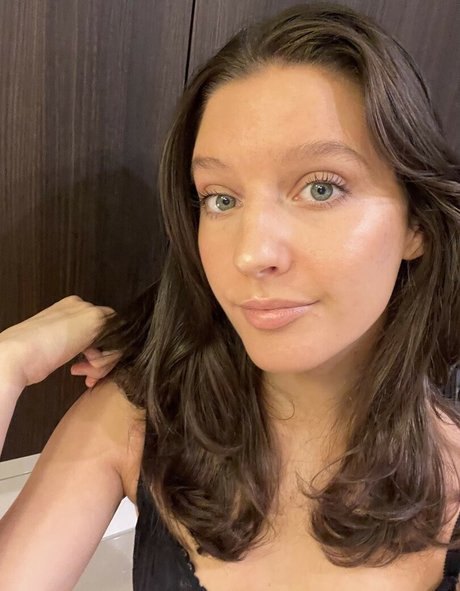 Nacktes geleaktes OnlyFans-Foto von Notashamiller