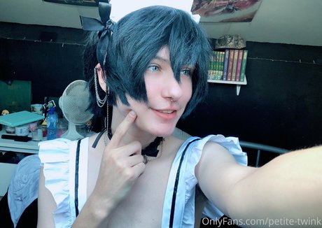 Petite-twink