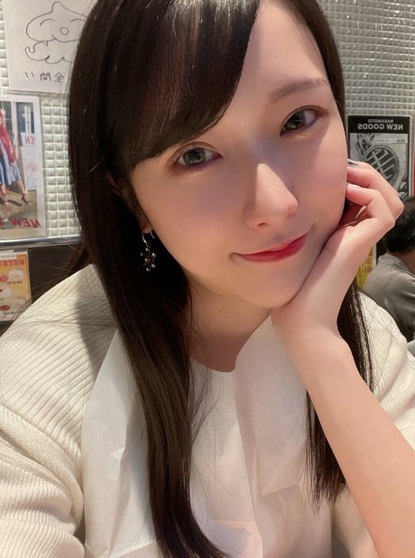 Nacktes geleaktes OnlyFans-Foto von Hikaru Miyanishi