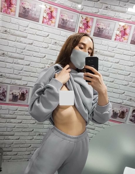 Nacktes geleaktes OnlyFans-Foto von Evaholiday