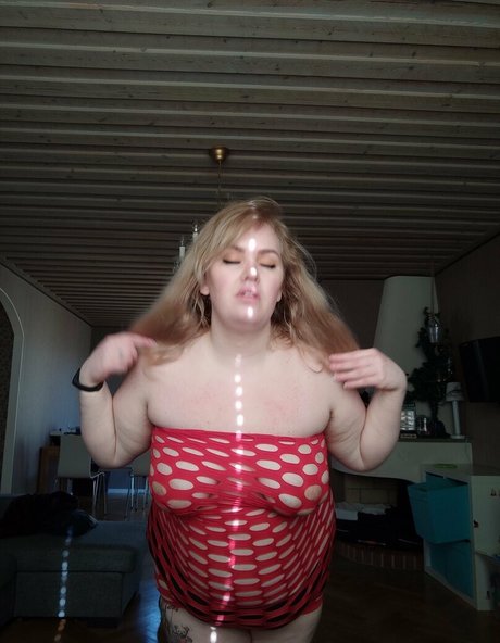 Nacktes geleaktes OnlyFans-Foto von Swedishbutterball