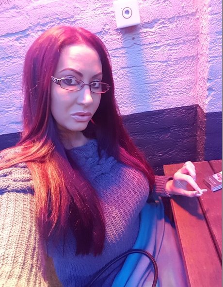 Sexyemmabutt