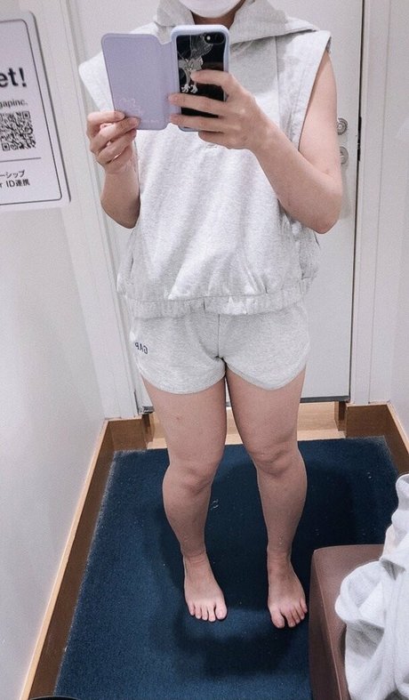 Nacktes geleaktes OnlyFans-Foto von Oshiripunipuni