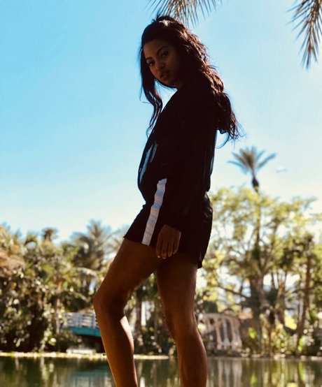 Nacktes geleaktes OnlyFans-Foto von Camille Hyde