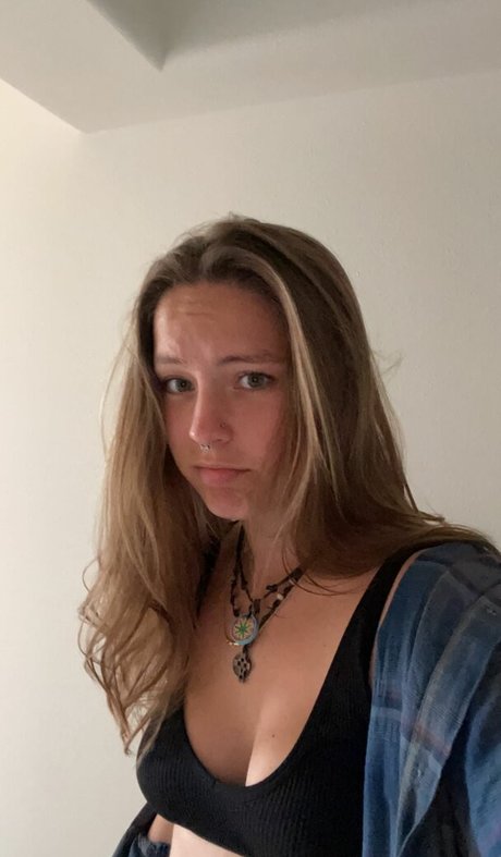 Nacktes geleaktes OnlyFans-Foto von Peyton Coffee