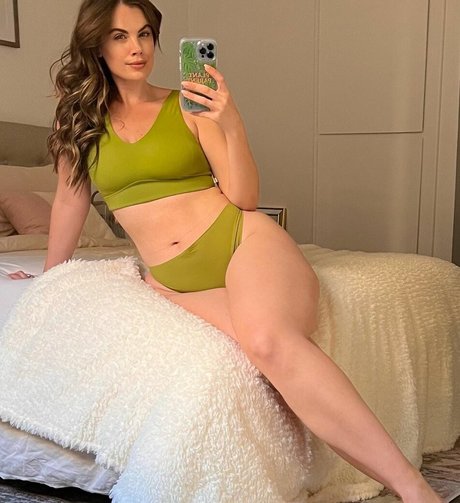 Nacktes geleaktes OnlyFans-Foto von Chloe Marshall