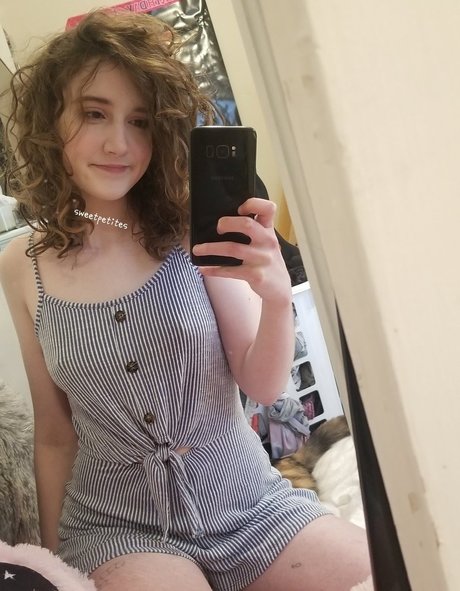 Nacktes geleaktes OnlyFans-Foto von Sweetpetites