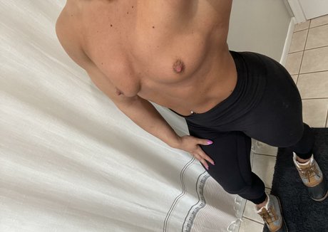 Nacktes geleaktes OnlyFans-Foto von Tay Bae