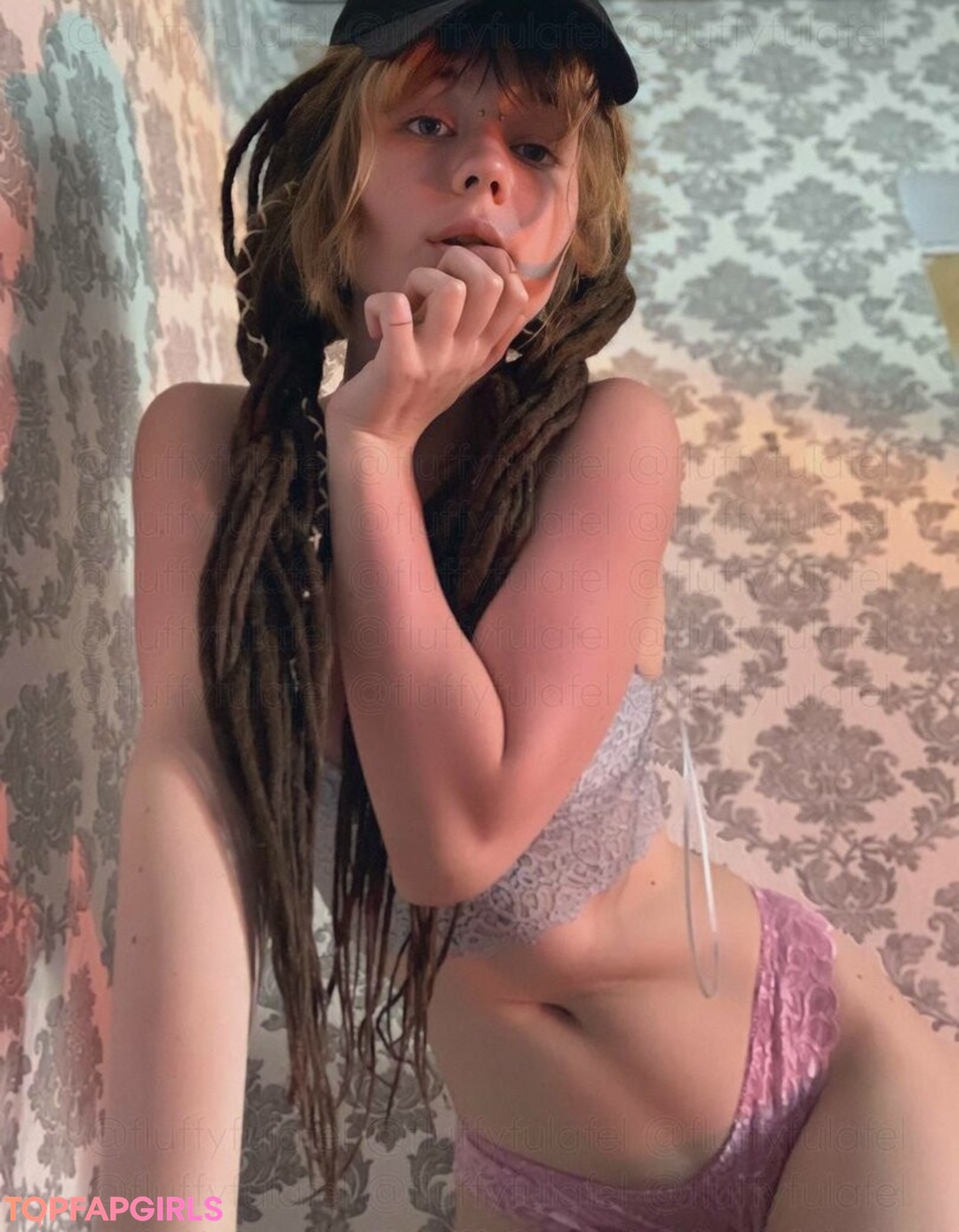 Nacktes geleaktes OnlyFans-Foto von Fluffyfulafel #1050