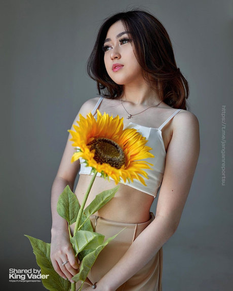 Nacktes geleaktes OnlyFans-Foto von Felicia Carissa