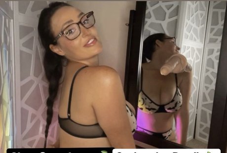 Nacktes geleaktes OnlyFans-Foto von Shea Sweetness