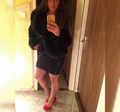Nacktes geleaktes OnlyFans-Foto von Reni Gendur
