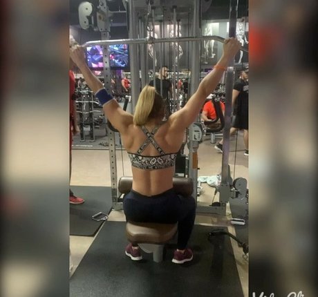 Nacktes geleaktes OnlyFans-Foto von Reni Gendur